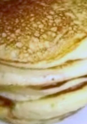 A picture of Banana🍌 pancakes.