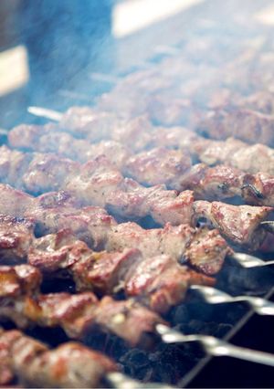 A picture of UAE-Style Citrus Yogurt Beef Kebabs.