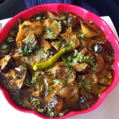 A picture of Fried Aloo Baingan.