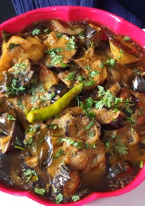 A picture of Fried Aloo Baingan.