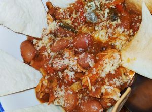 Una foto de Chili con pollo- Chicken chilli