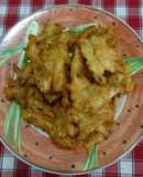 Cá cơm lăn bột chiên giòn