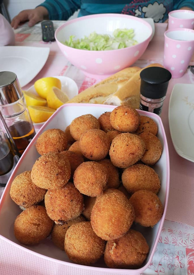 Una foto de 👉Croquetas de pollo y queso🤤