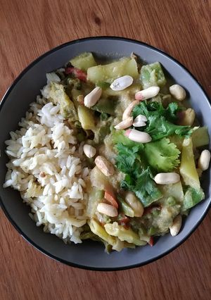 Una foto de Green vegan curry