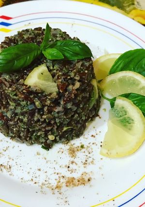 Foto di Insalata di riso rosso con pesto genovese