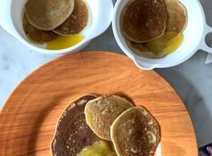 Foto resep Snack mpasi 8 bulan.Banana Chesee Mini Pancake with Orange jam 🥞🍊