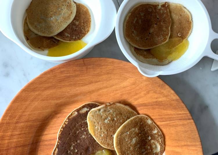 Snack mpasi 8 bulan. 
Banana Chesee Mini Pancake with Orange jam 🥞🍊