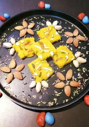 A picture of Mango Coconut Burfi.