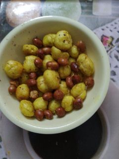 मसाला मखाना (Masala makhana recipe in hindi) रेसिपी मुख्य फोटो