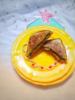मुंबई मसाला सैंडविच (Mumbai Masala Sandwich recipe in Hindi) रेसिपी मुख्य फोटो