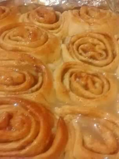 Una foto de Roles de canela caseros