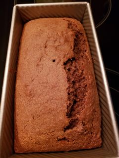 A picture of Vegan Spiced Applesauce Cake.