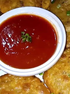 A picture of Qeema Kachori.