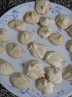 Una foto de Espejismos de merengue aromatizados con vainilla
