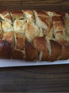 A picture of Pull apart garlic cheesy bread.