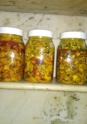 A picture of Khata mango pickle.