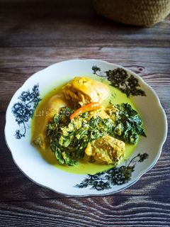 Gambar Ayam Lemak Cili Api Dan Pucuk Ubi (Malaysia 🇲🇾)