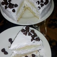 Sponge Cream cake (Pateela baking and no beater) A picture of Sponge Cream cake (Pateela baking and no beater).