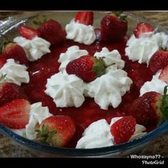 A picture of Whosayna’s Cream Cheese and Cheese Cake.