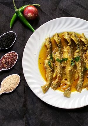 ট্যাংরা মাছের সর্ষের ঝাল রেসিপির প্রধান ছবি