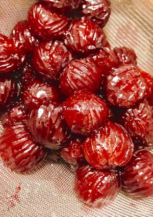 A picture of Plum Jam & Plum Syrup.