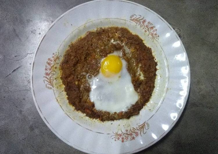 Recipe of Ultimate Soya keema with poached egg