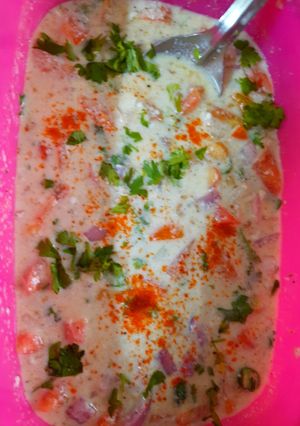 रायता (Raita Recipe In Marathi) रेसिपी चे मुख्य फोटो 