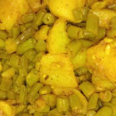 A picture of French beans potato Sabzi.