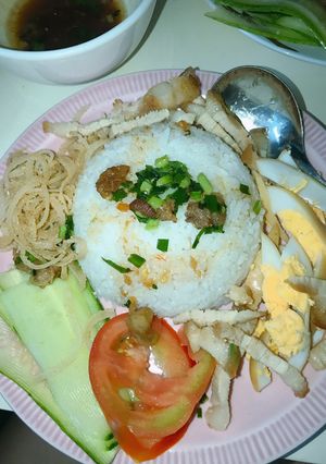 Hình của món Cơm tấm long xuyên.
