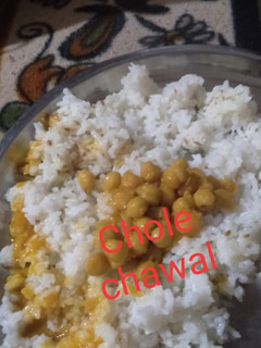 A picture of Chole chawal.