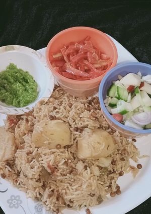 A picture of Achari masoor pulao.