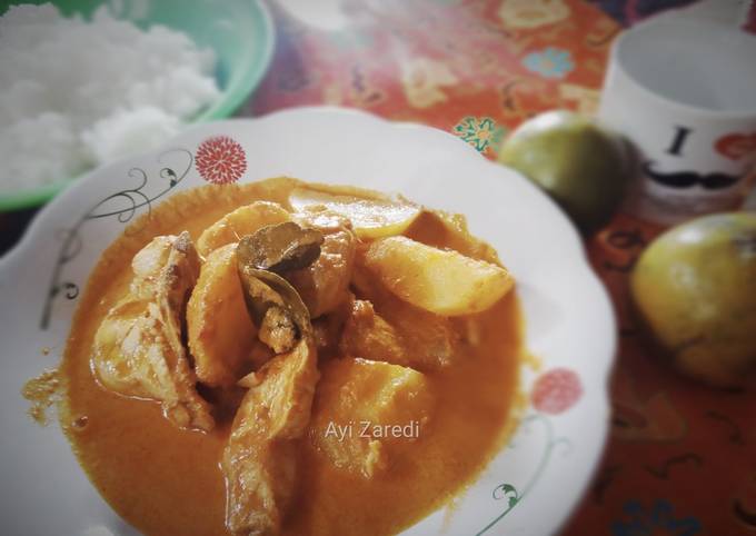 Gulai ayam urang minang