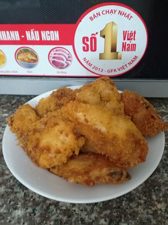 Hình của món Cánh gà chiên xù.