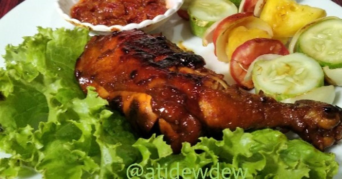 *Ayam Panggang Bumbu Racik dan Shashlik Timun Tomat Nanas*