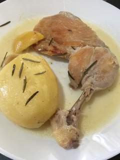 Una foto de Pollo a la olla (a presión)