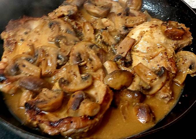 My Pork Chops in Mustard Mushroom Sauce 💙#Mainmeal#KitchenBingo