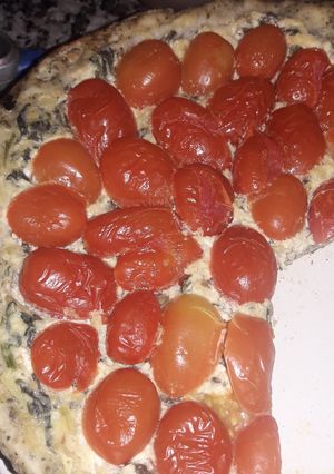 Una foto de Tarta de espinacas con tomates cherry