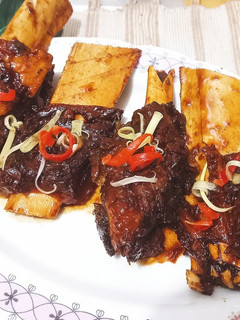 Foto resep Iga Sapi Bumbu Kecap Mentega