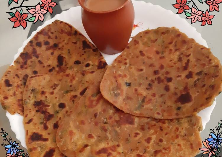 How to Make Quick Spring Onion Paratha From Leftover Rajasthani Dal