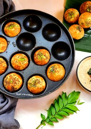 A picture of Urad daal Appe.