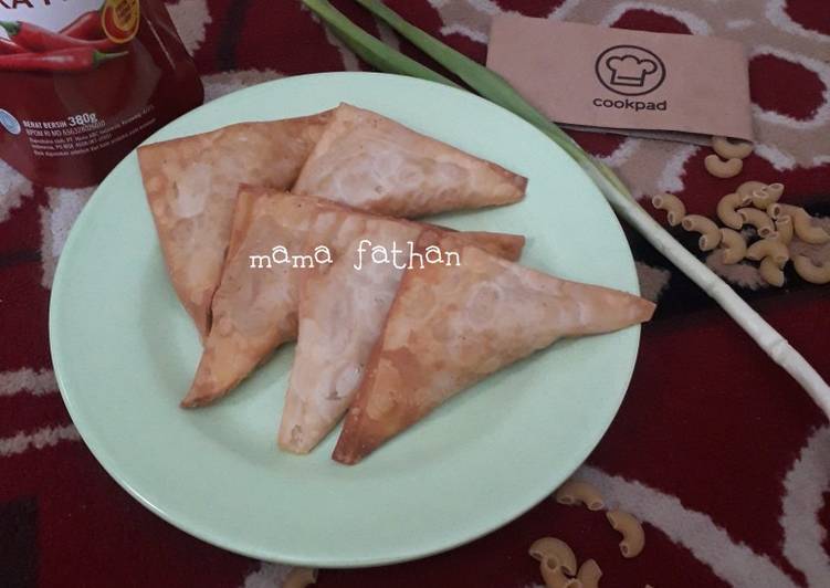 Bagaimana Membuat Samosa kw isi rogout makaroni sayuran Anti Gagal