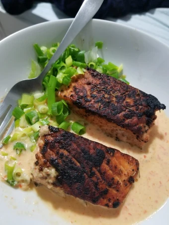 Easy Steps Prepare Recipes Pan roasted Salmon with creamy red pepper and jalapeno sauce the Awesome  Delicious.