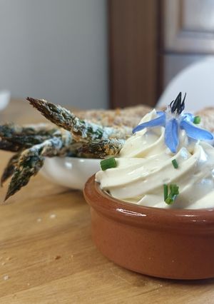 Une photo de 🌿 Asperge croustillante au parmesan