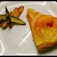 A picture of Tarta de Milhojas de Calabaza 🎃.
