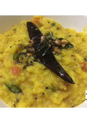 दाल खिचड़ी रेसिपी(dal khichdi recipe in hindi) रेसिपी मुख्य फोटो