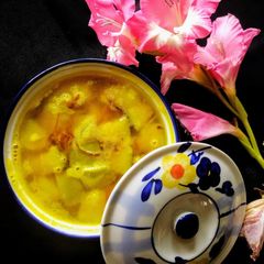A picture of Lauki Daal (Red Lentil with Gourd).