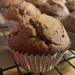 A picture of Pumpkin Spice Cocoa Muffins.
