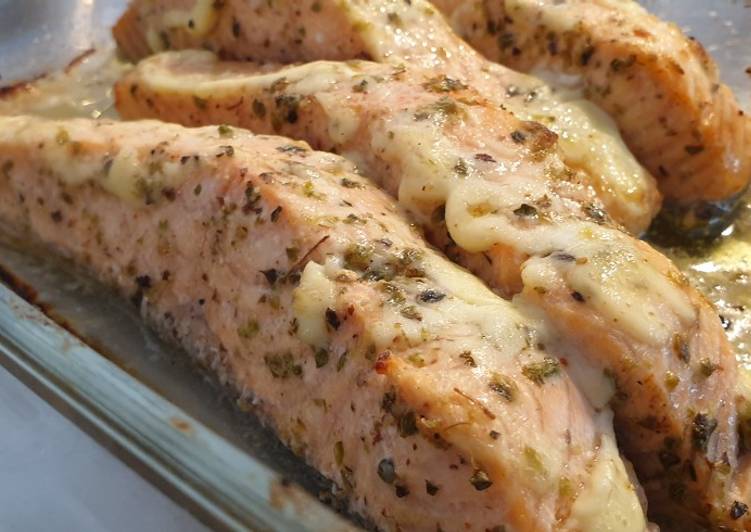 Salmón al horno con costra de ligeresa