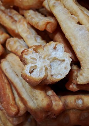 A picture of 164. Homemade Cakwe / Chinese Fried Dough Sticks (Yeast-free & Egg-free).