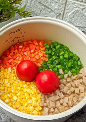 Foto resep Nasi Gurih Tomat Rice Cooker